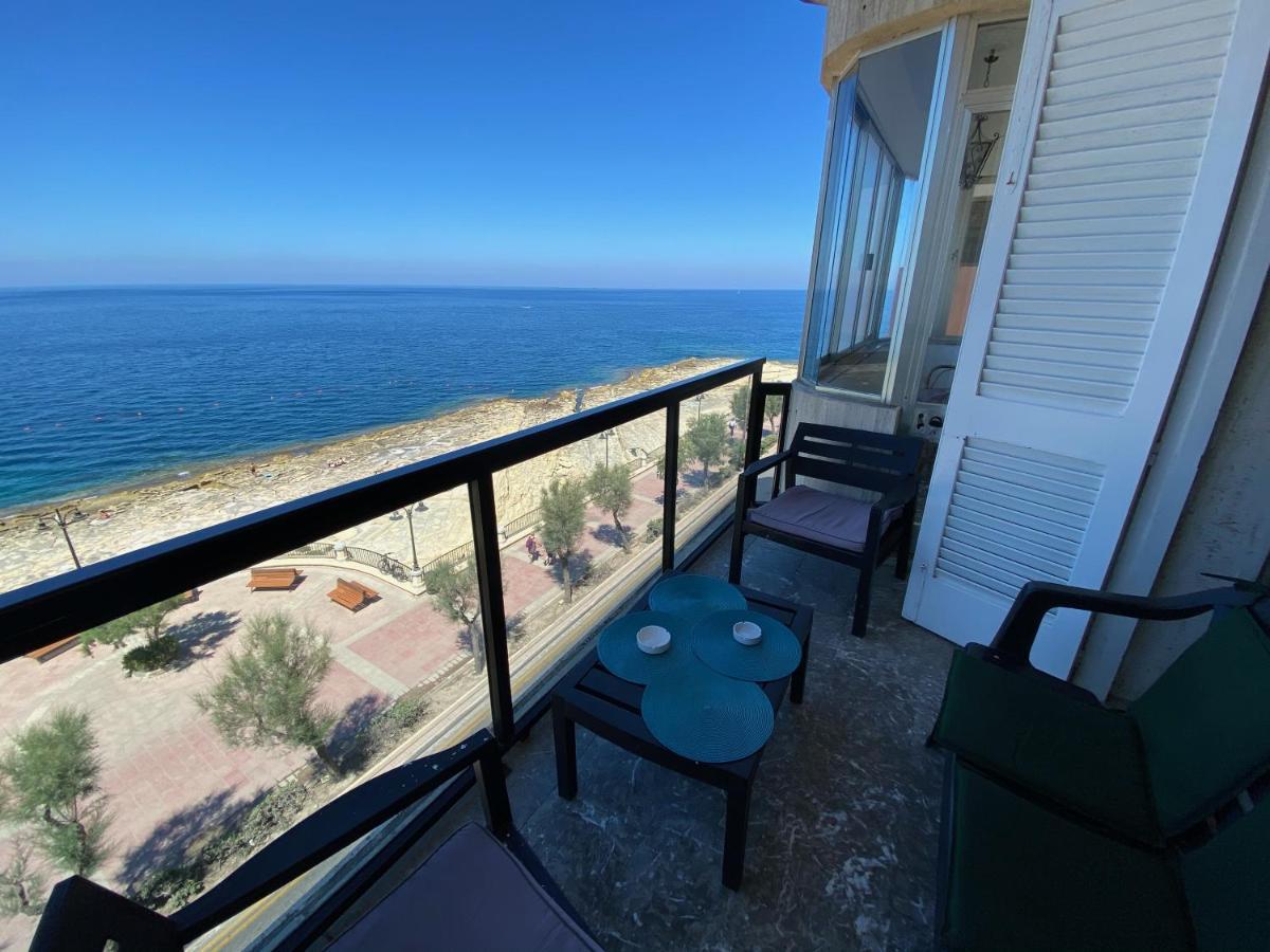 Amazing Sea View Sea Front 3 Bedroom Apartment