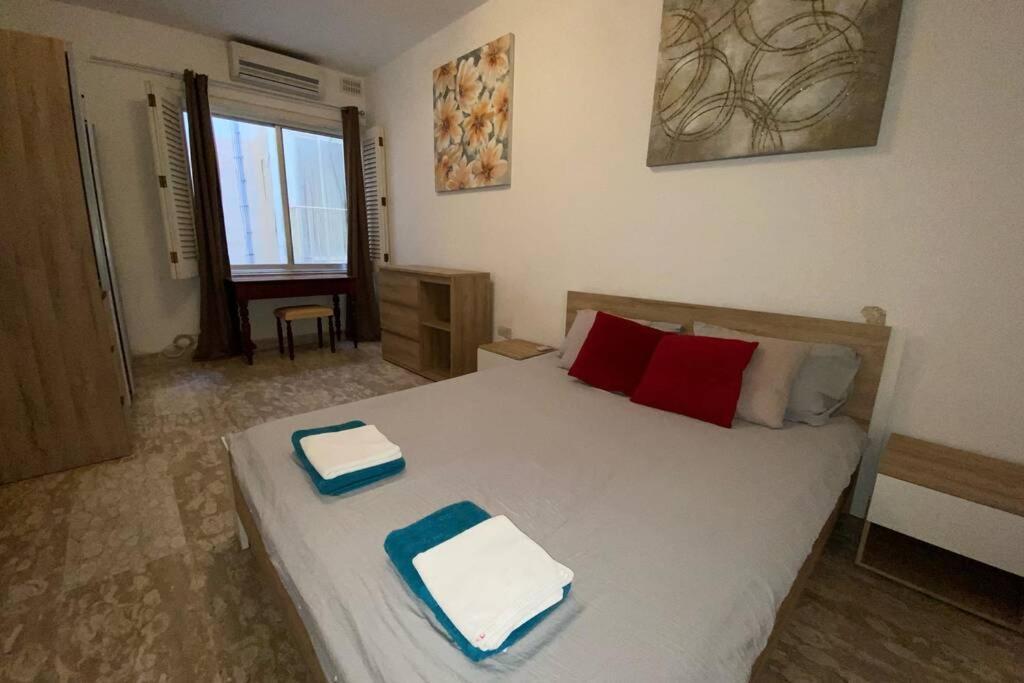 Apartment Amazing Sea View Sea Front 3 Bedroom Sliema