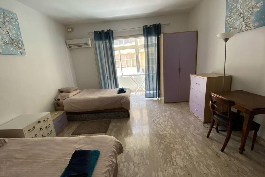 Amazing Sea View Sea Front 3 Bedroom *
