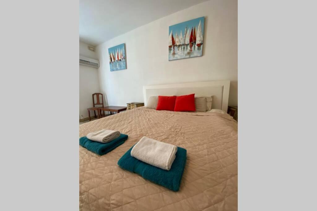 Amazing Sea View Sea Front 3 Bedroom